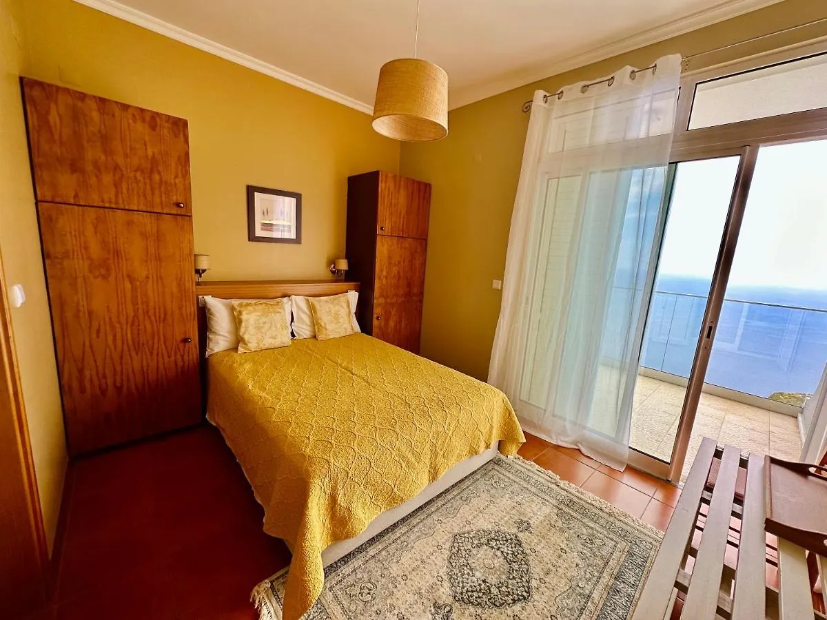 Villa Babel Garajau